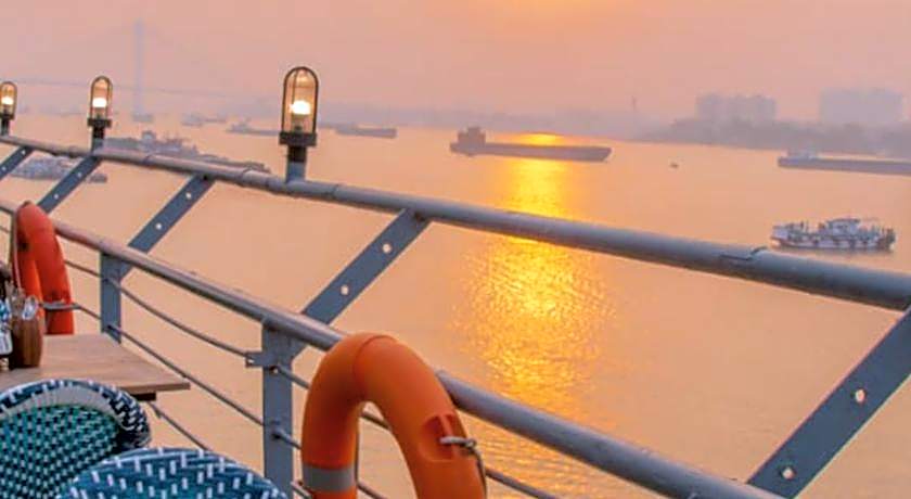 Polo Floatel Kolkata