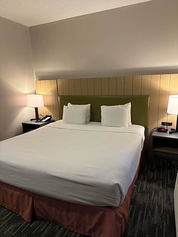 Country Inn & Suites by Radisson, Elgin, IL