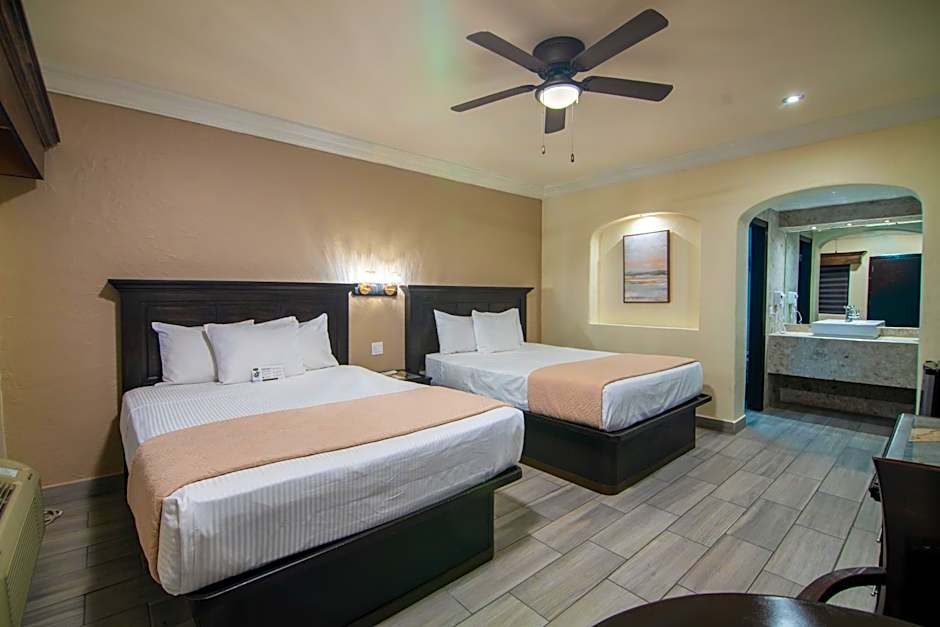 Hotel Siesta Real