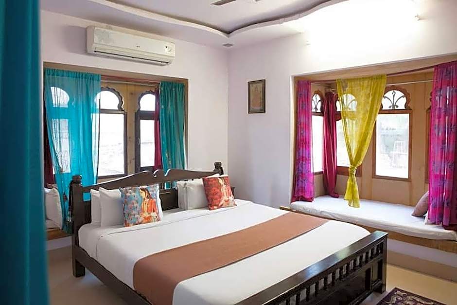 Mystic Jaisalmer Camp