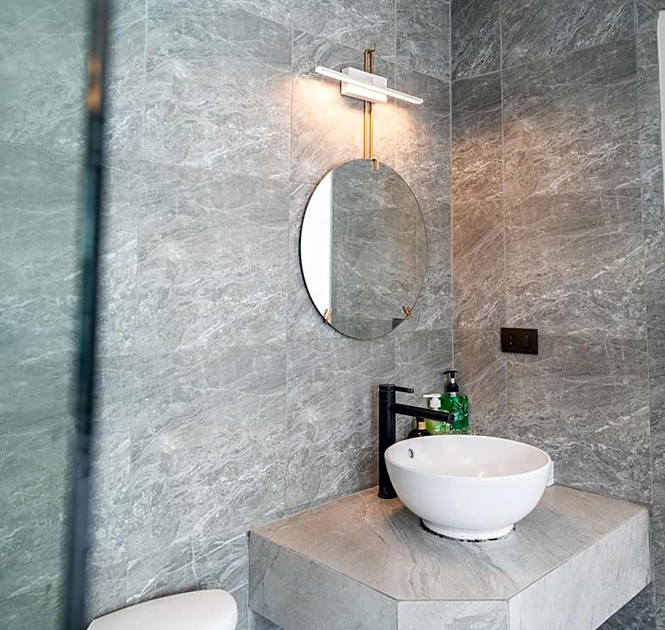 Meow Cat Cafe & Hotel