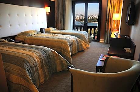 Superior Triple Room with Sea View