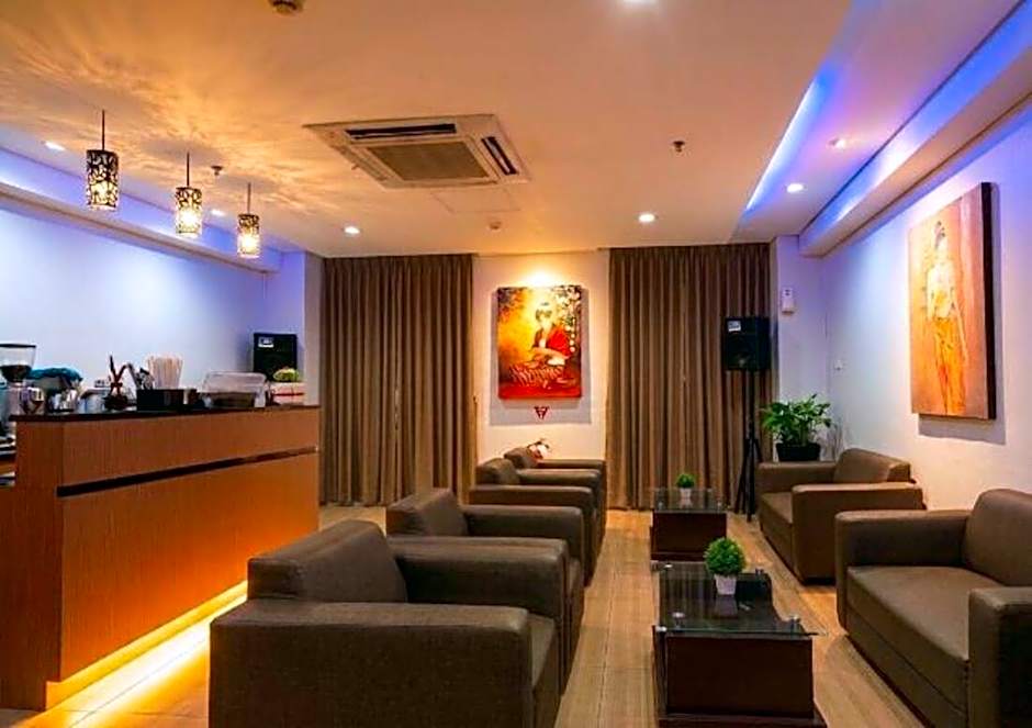 Atrium Premiere Hotel