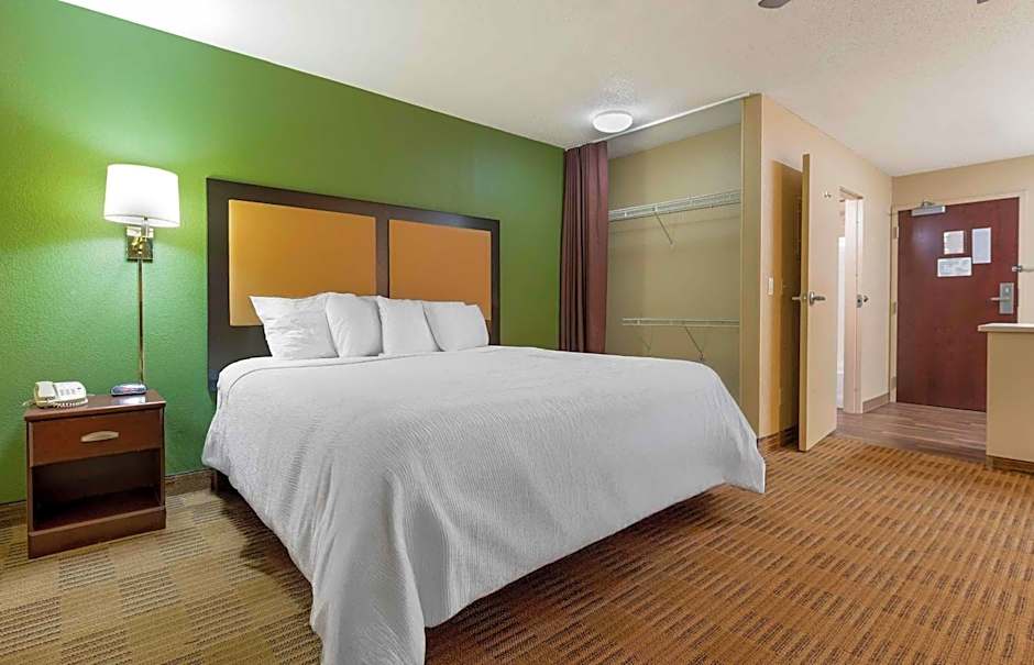 Extended Stay America Suites - Orlando - Lake Mary - 1036 Greenwood Blvd