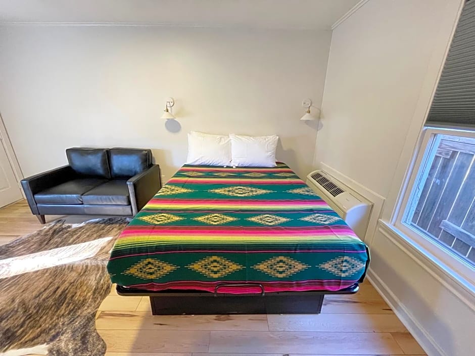 Frederick Motel