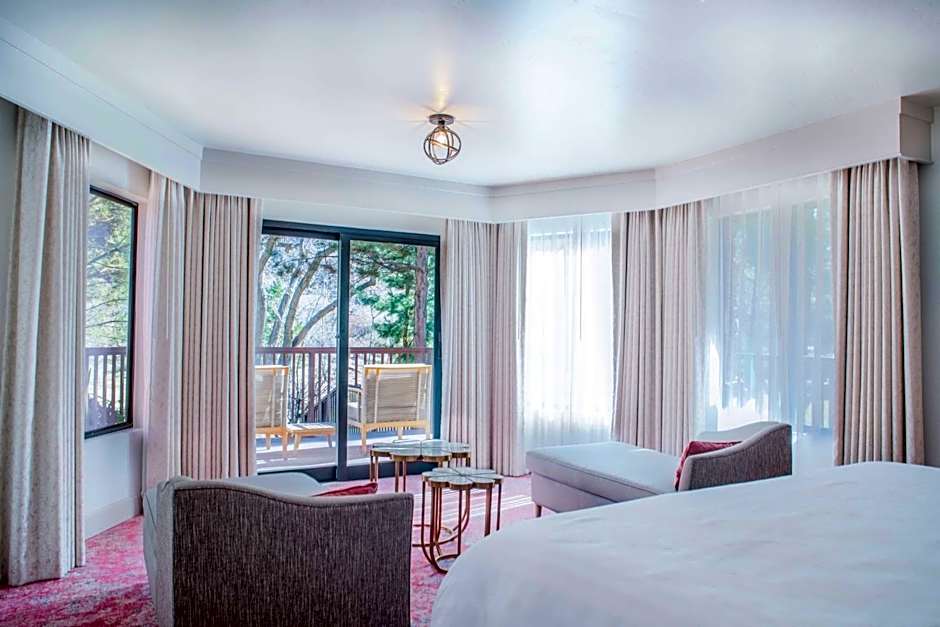 Cliffrose Springdale, Curio Collection by Hilton