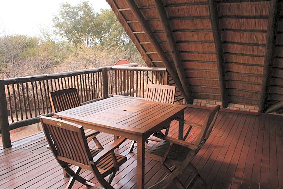 Makhato 84 Bush Lodge