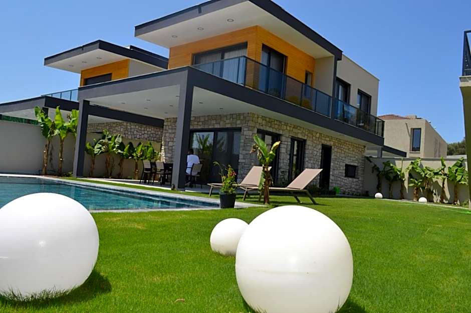 Ayayorgi süper havuzlu yeni