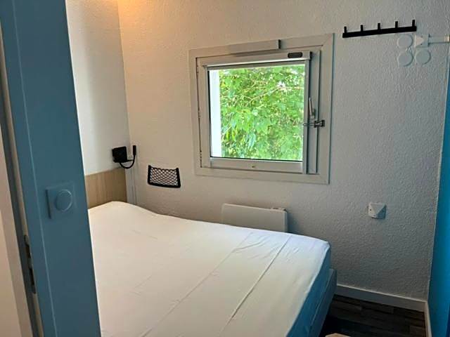 Unisotel Bollène A7 Ex-Hotel F1