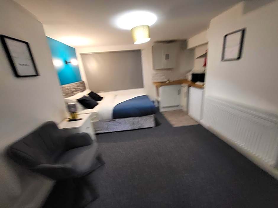 Premier Studios Nottingham - Tring Vale