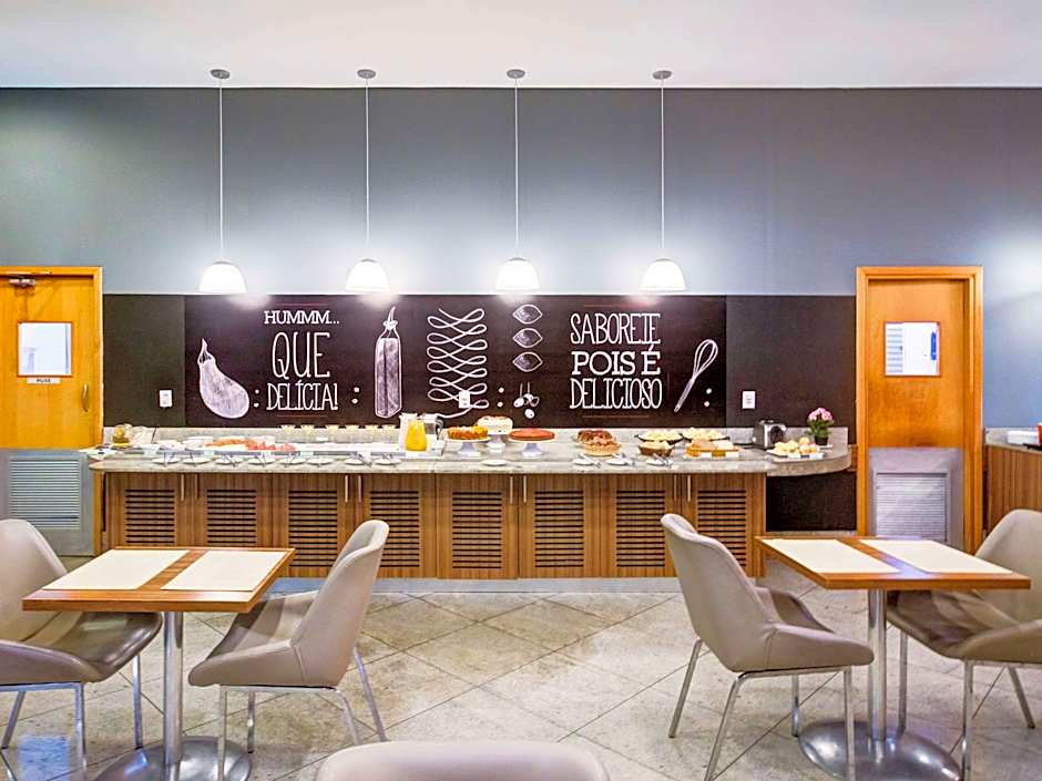 ibis Vitoria Praia de Camburi