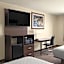 Crown Pointe Lodge; BW Signature Collection