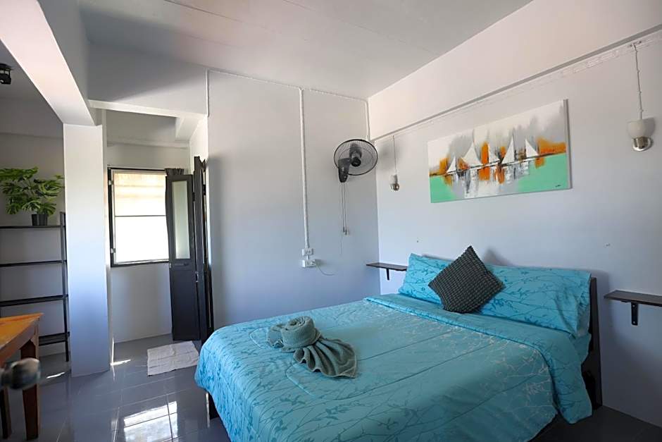 Funky Crab The River