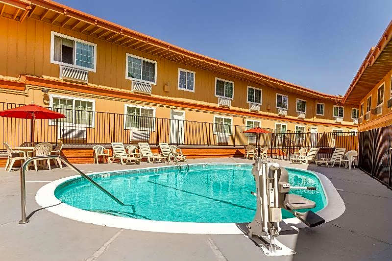 Rodeway Inn