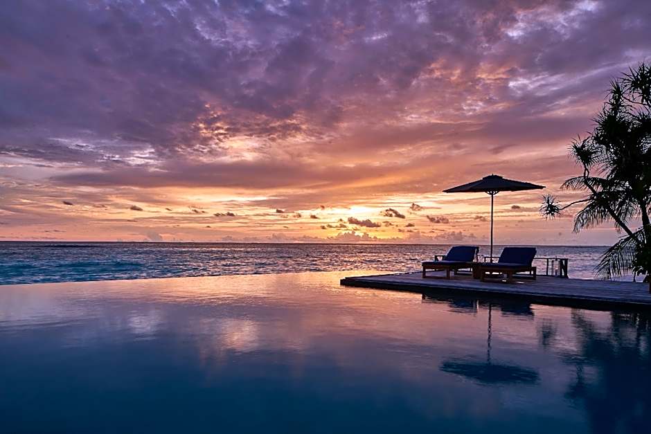 The Halcyon Private Isles Maldives, Autograph Collection