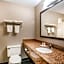Days Inn & Suites by Wyndham Wausau