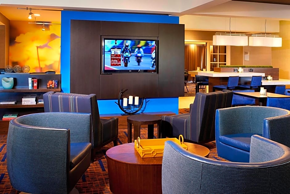 Courtyard by Marriott Detroit Utica