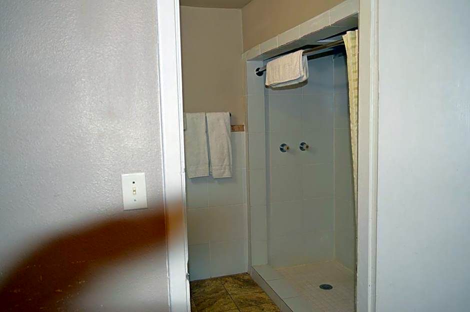 Paradise Inn