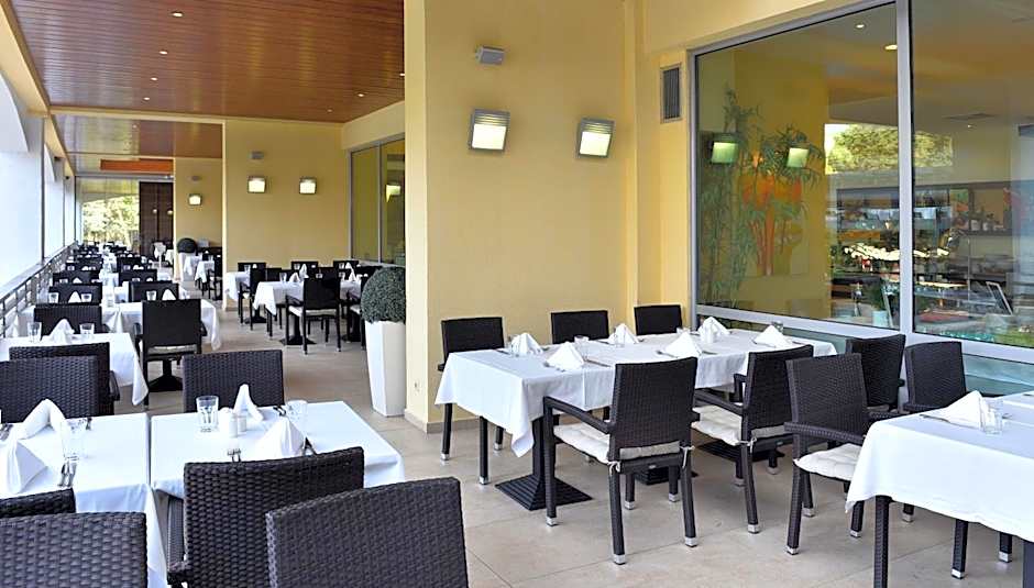 Flamingo Grand Hotel & Spa