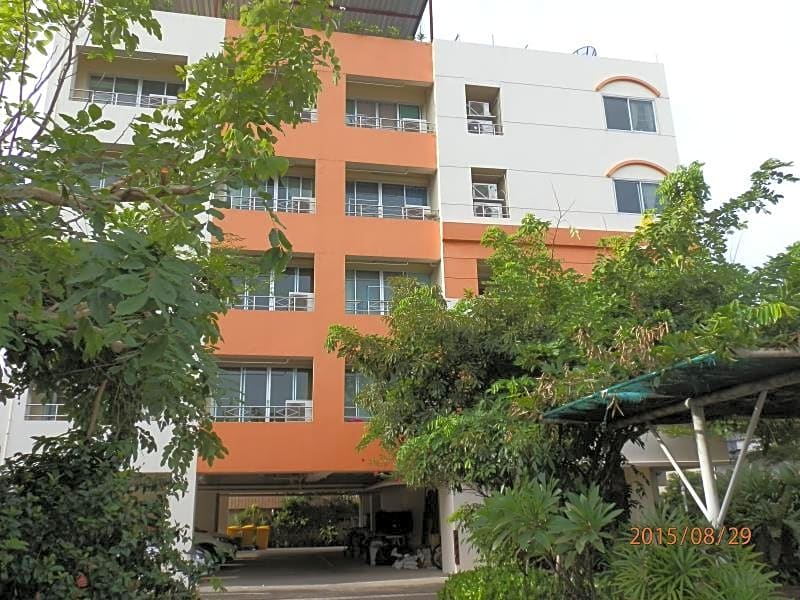 Sandy Serviced Apartment