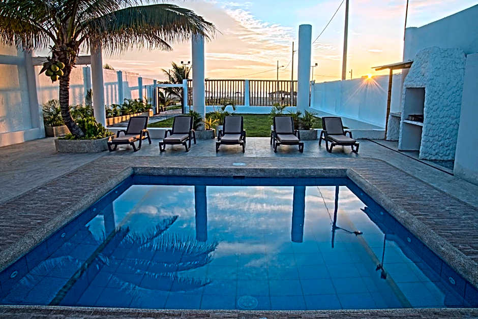 Hotel La Ría Playas