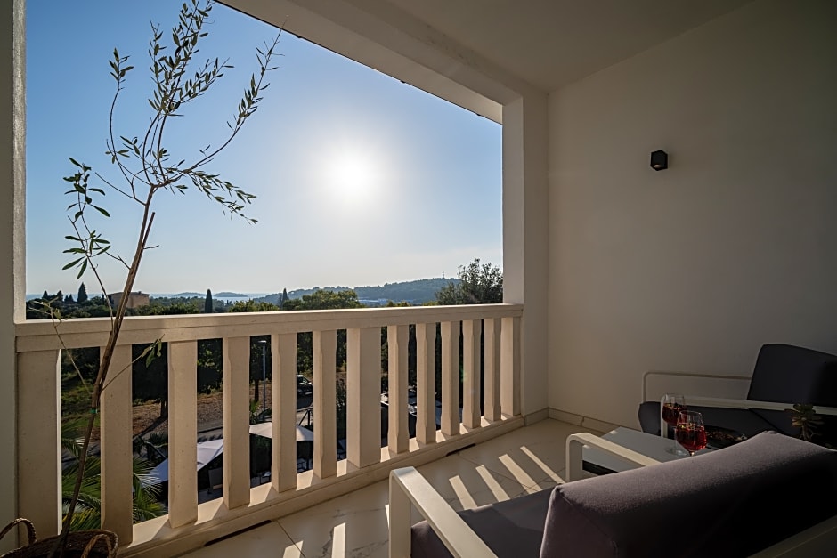 Photo 1 of 5 of Double room with balcony and sea view