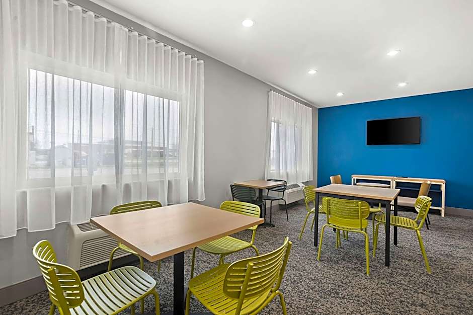 Spark by Hilton Moline Quad Cities