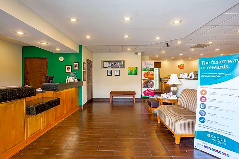 Quality Inn Hurricane Mills I-40