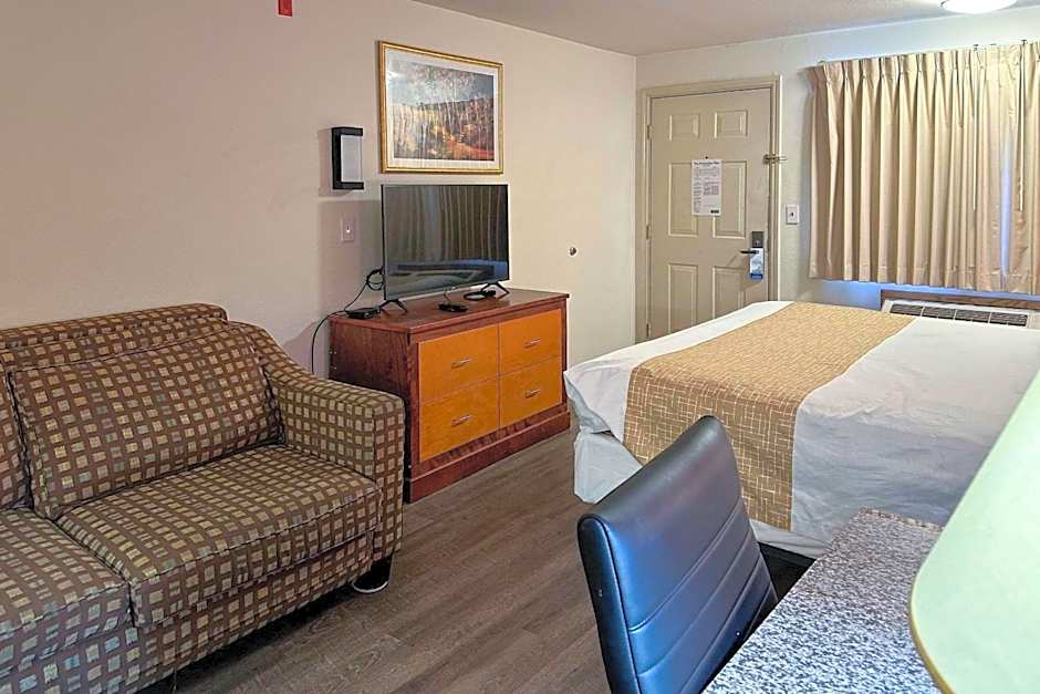 Econo Lodge Edmonds North Seattle