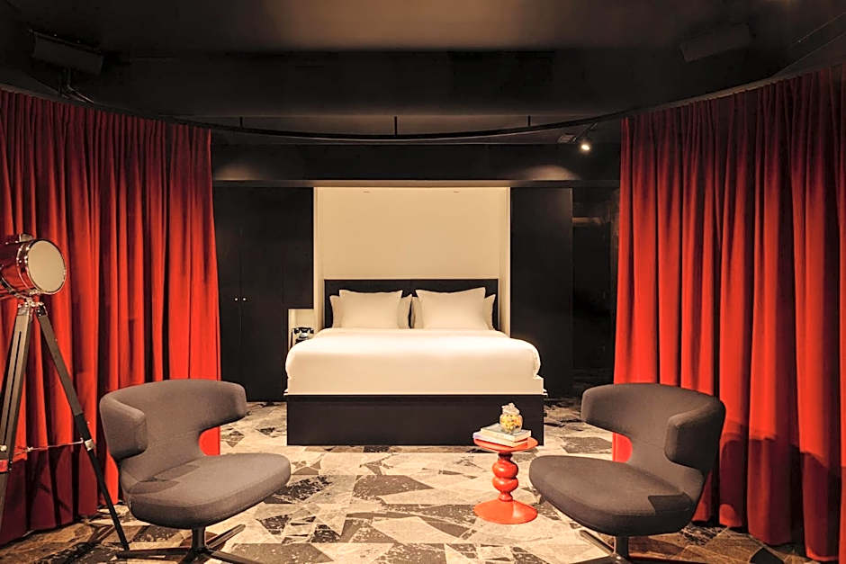 Leonardo Hotel Rotterdam Savoy