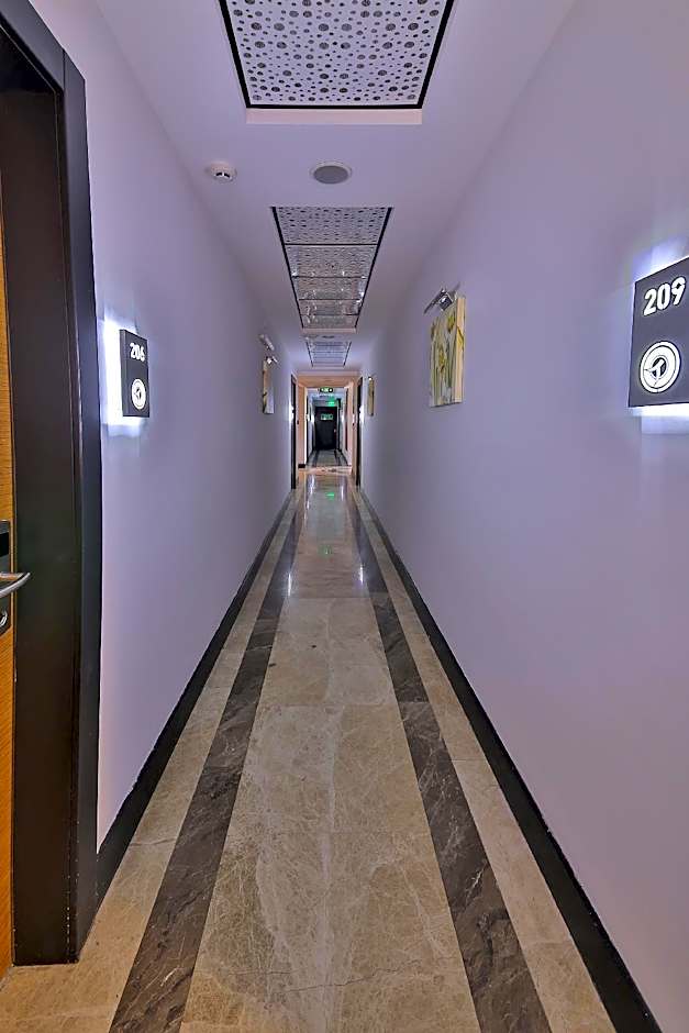 Buca Mat Hotel By Tahtali