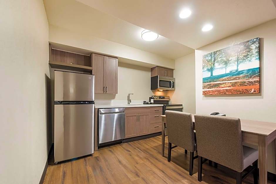 Best Western Fishkill Inn & Suites