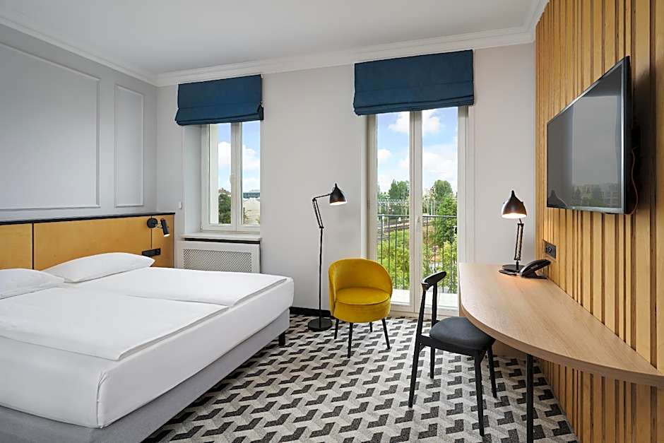 Tulip Hotels & Residences Warsaw Targowa