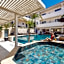 La Stella Suites