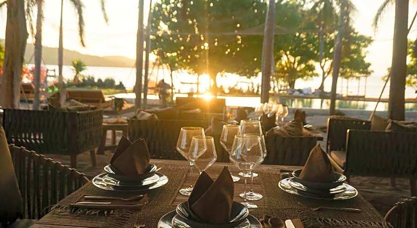 Bleu MATHIS Gili Asahan