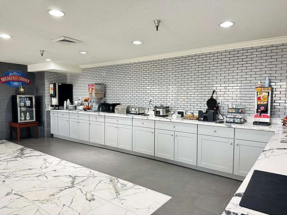 Baymont by Wyndham Louisville Airport South