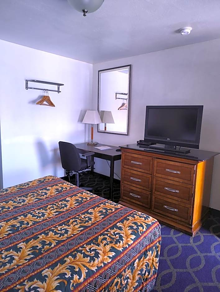 Holiday Motel Oakdale