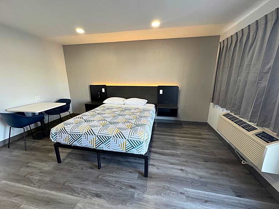 Motel 6-Willows, CA