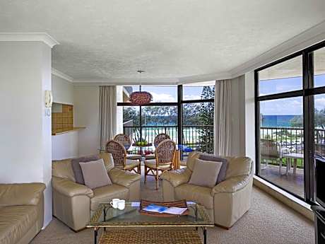 One-Bedroom Apartment with Ocean View