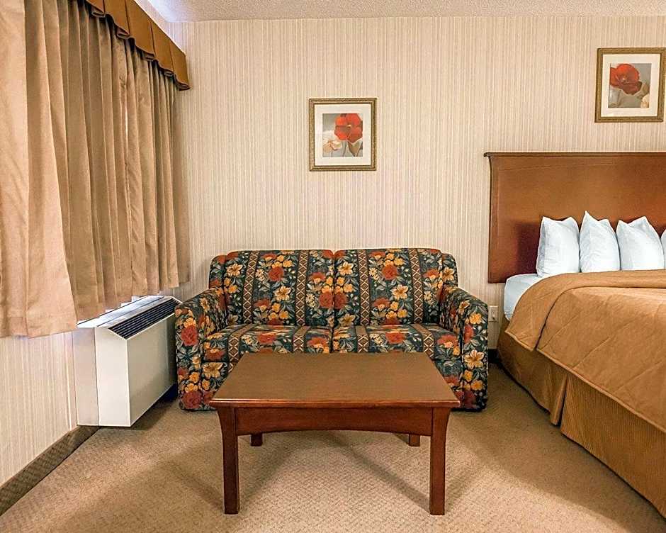 Quality Inn & Conference Centre Red Deer - 50th Avenue