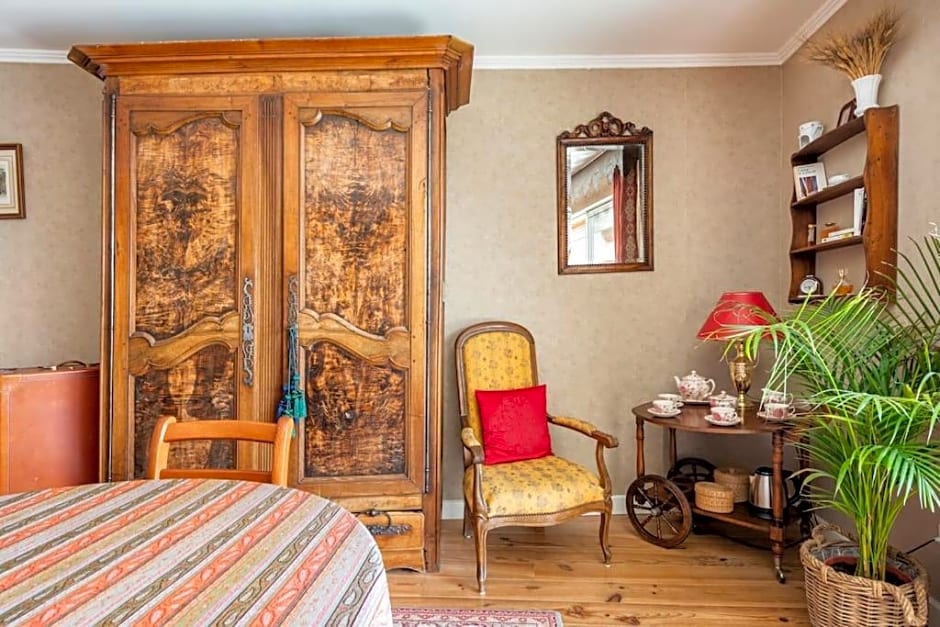 Six chandelles m'étaient comptées