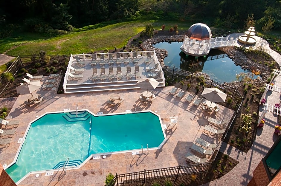 Woodcliff Hotel And Spa