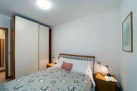 One-Bedroom Apartment with Terrace