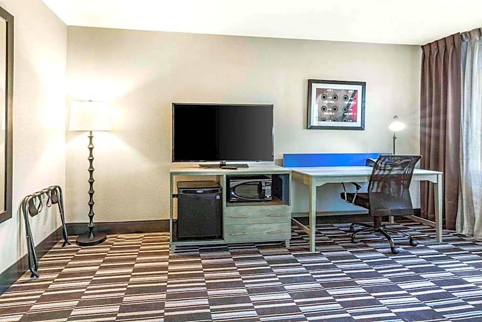 Comfort Inn Airport