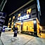 The charlotte smart hotel lopburi