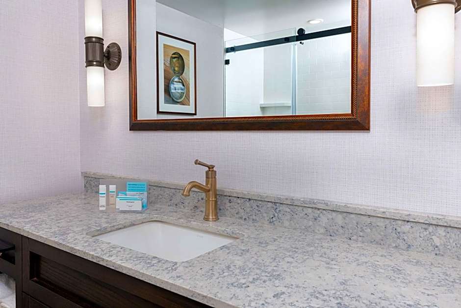 Hampton Inn By Hilton Buffalo-Williamsville