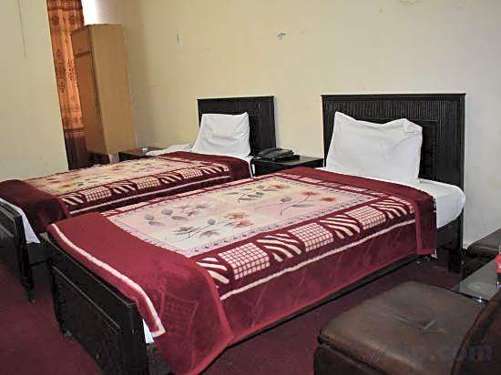 Hotel Islamabad Residency – Islamabad, OH