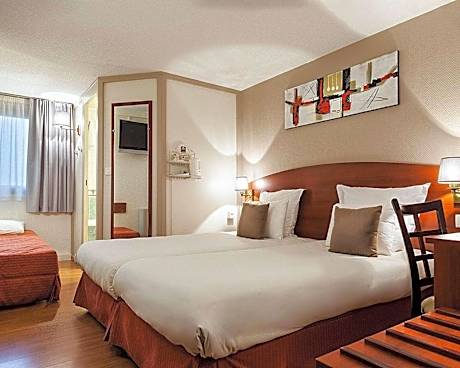 Twin Room with Air Conditioning - Non Smoking