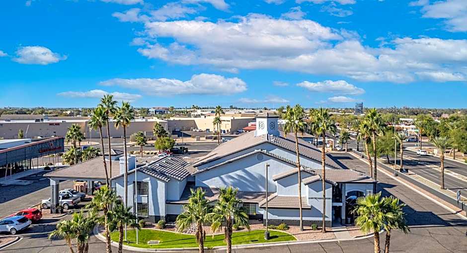 The Hotel Serene Glendale Peoria, Surestay Collection by BW