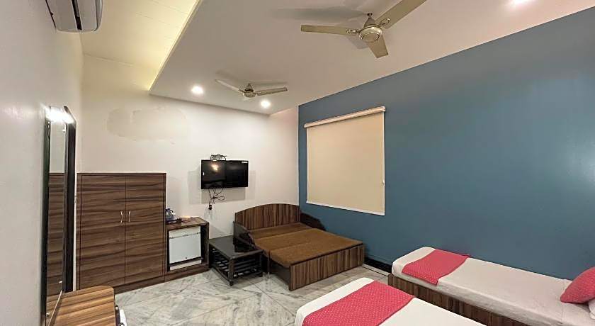 Hotel Moti Palace & Restaurant